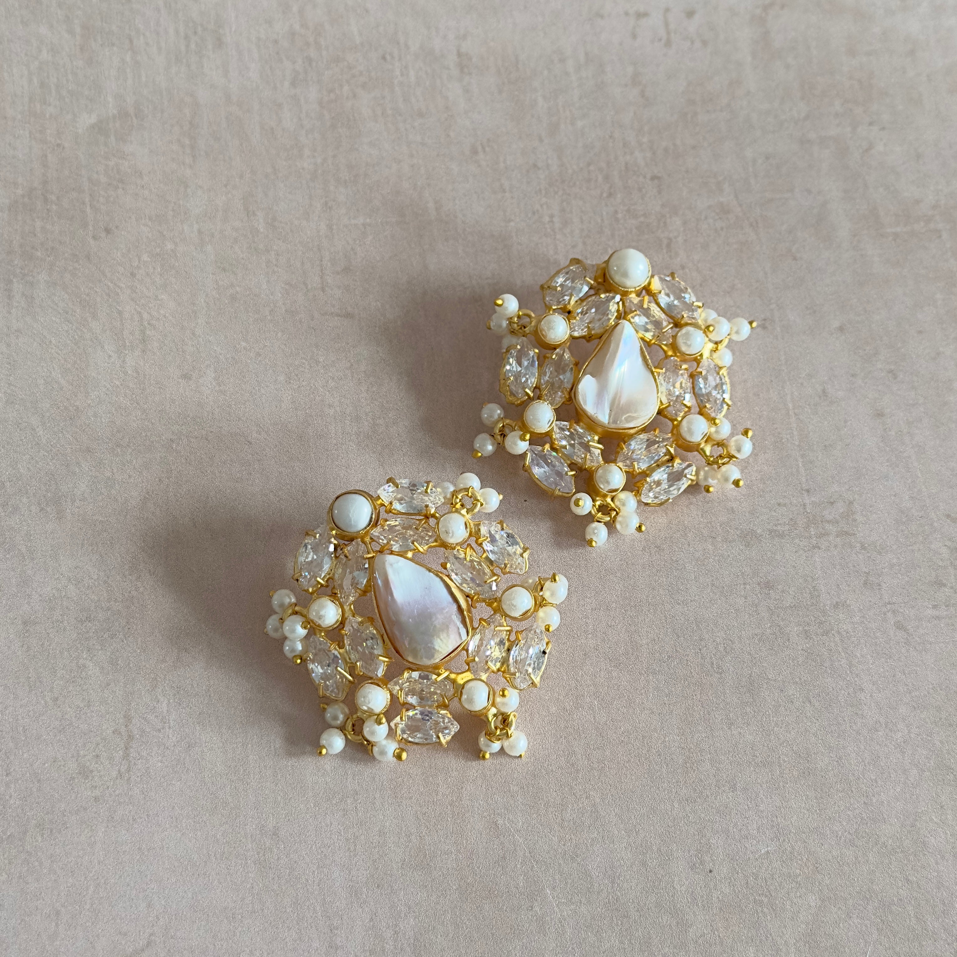 Aria Pearl Stud Earrings - Ahseya & Co
