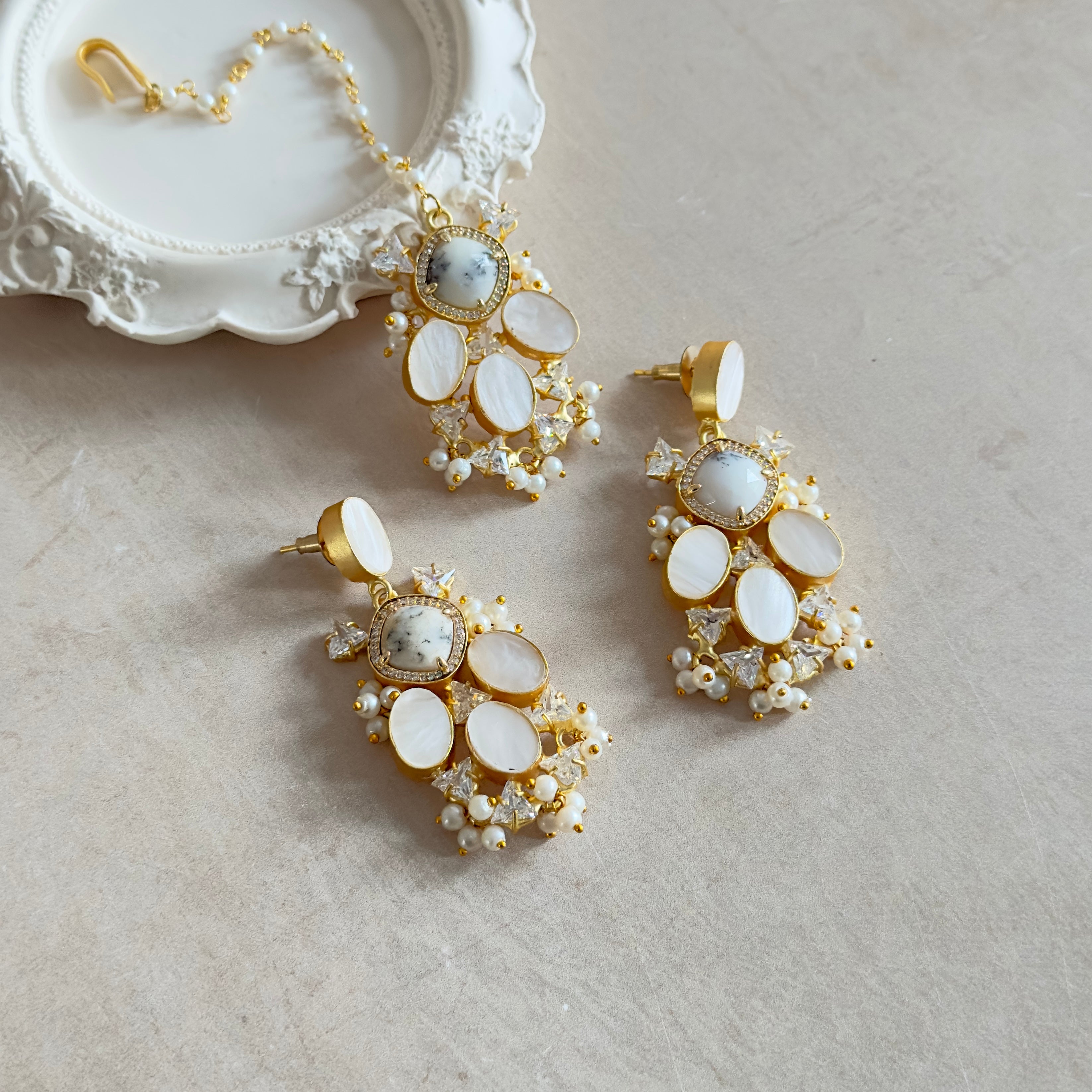 Nyla Crystal Tikka Set - Ahseya & Co