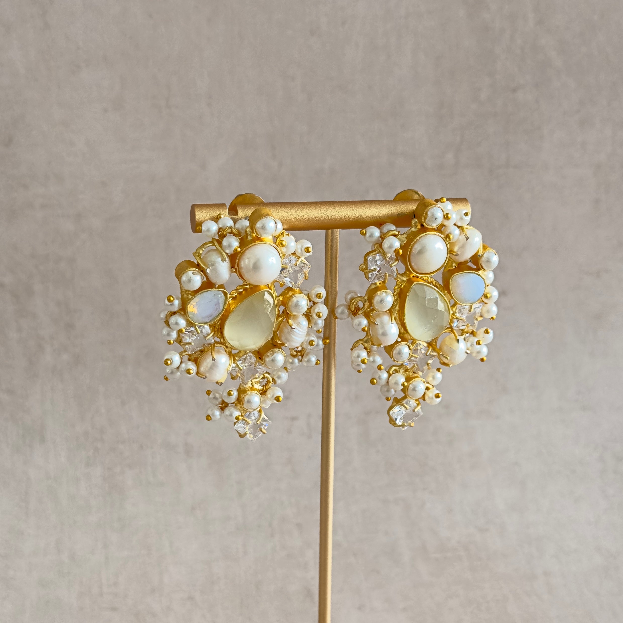 Ozara Grey Stud Earrings - Ahseya & Co