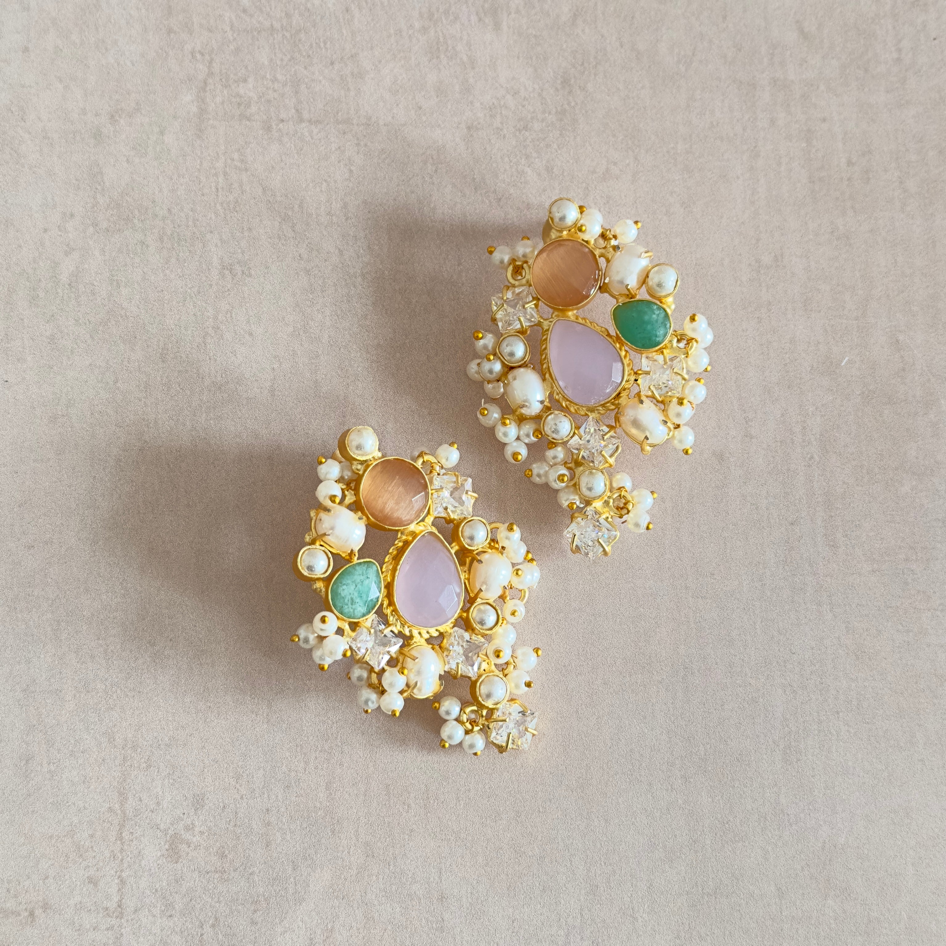 Ozara Lilac Pearl Stud Earrings - Ahseya & Co