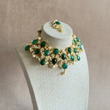 Mahnoor Green Crystal Choker Set