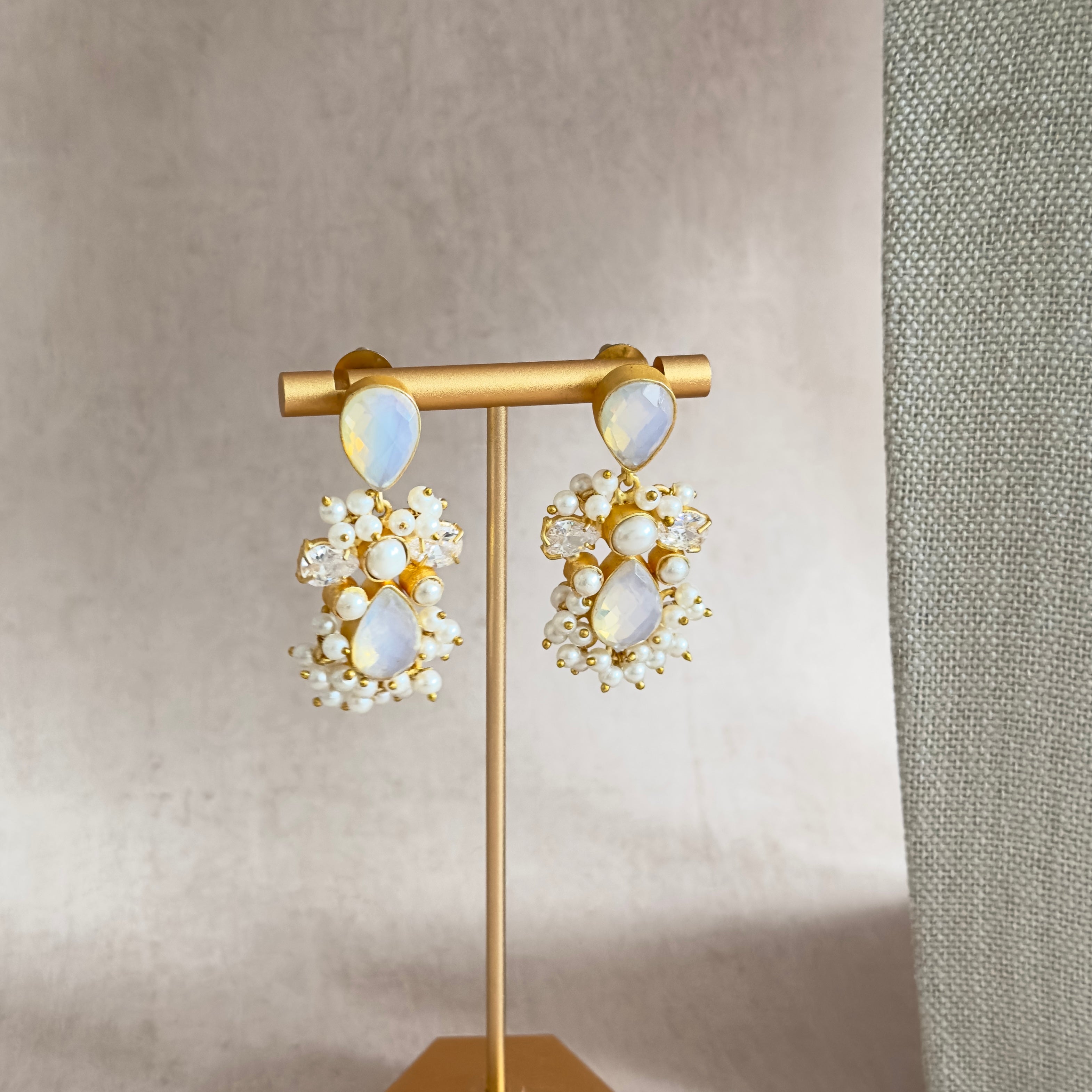 Munira Crystal Necklace Set - Ahseya & Co