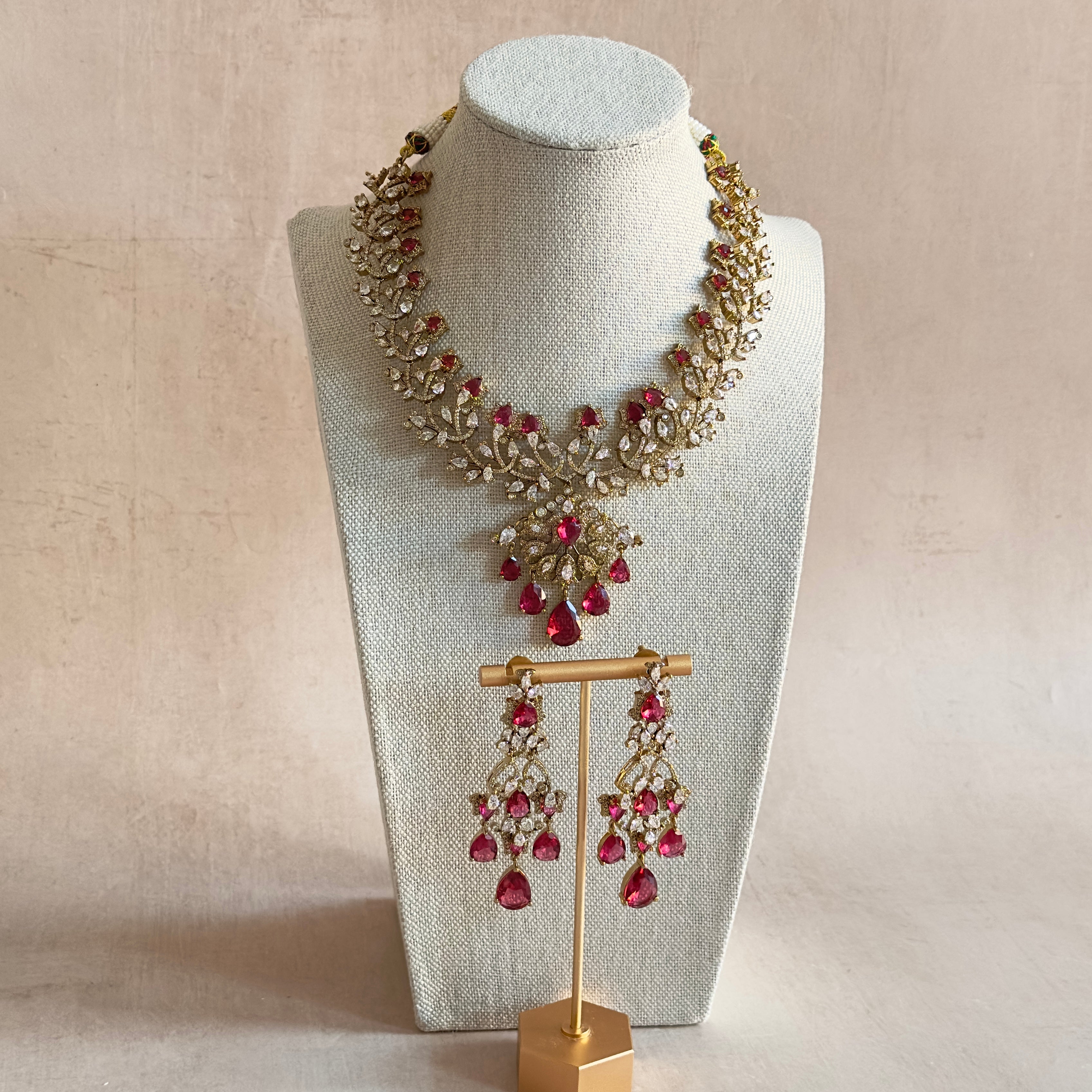 Firyal Pink Crystal Necklace Set - Ahseya & Co