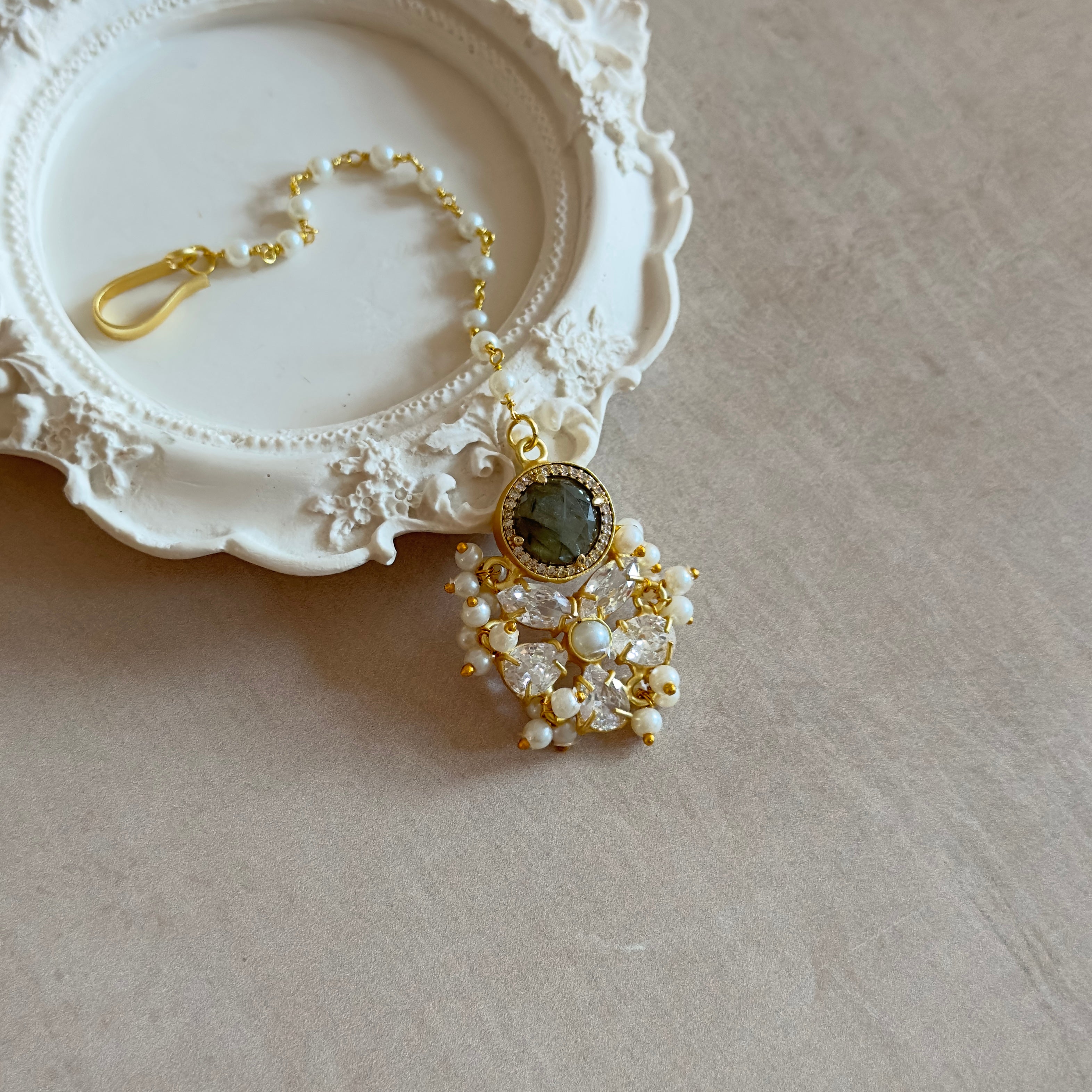 Lemi Crystal Tikka Set - Ahseya & Co