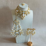 Antonia Pearl Choker Set