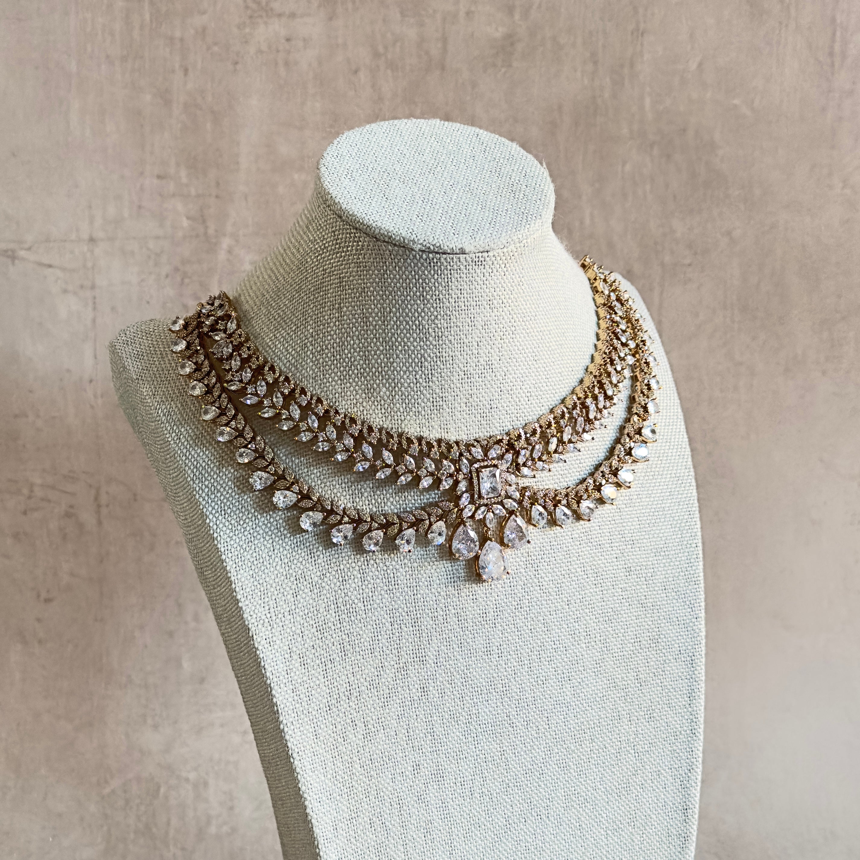 Arij Crystal Gold Necklace Set - Ahseya & Co