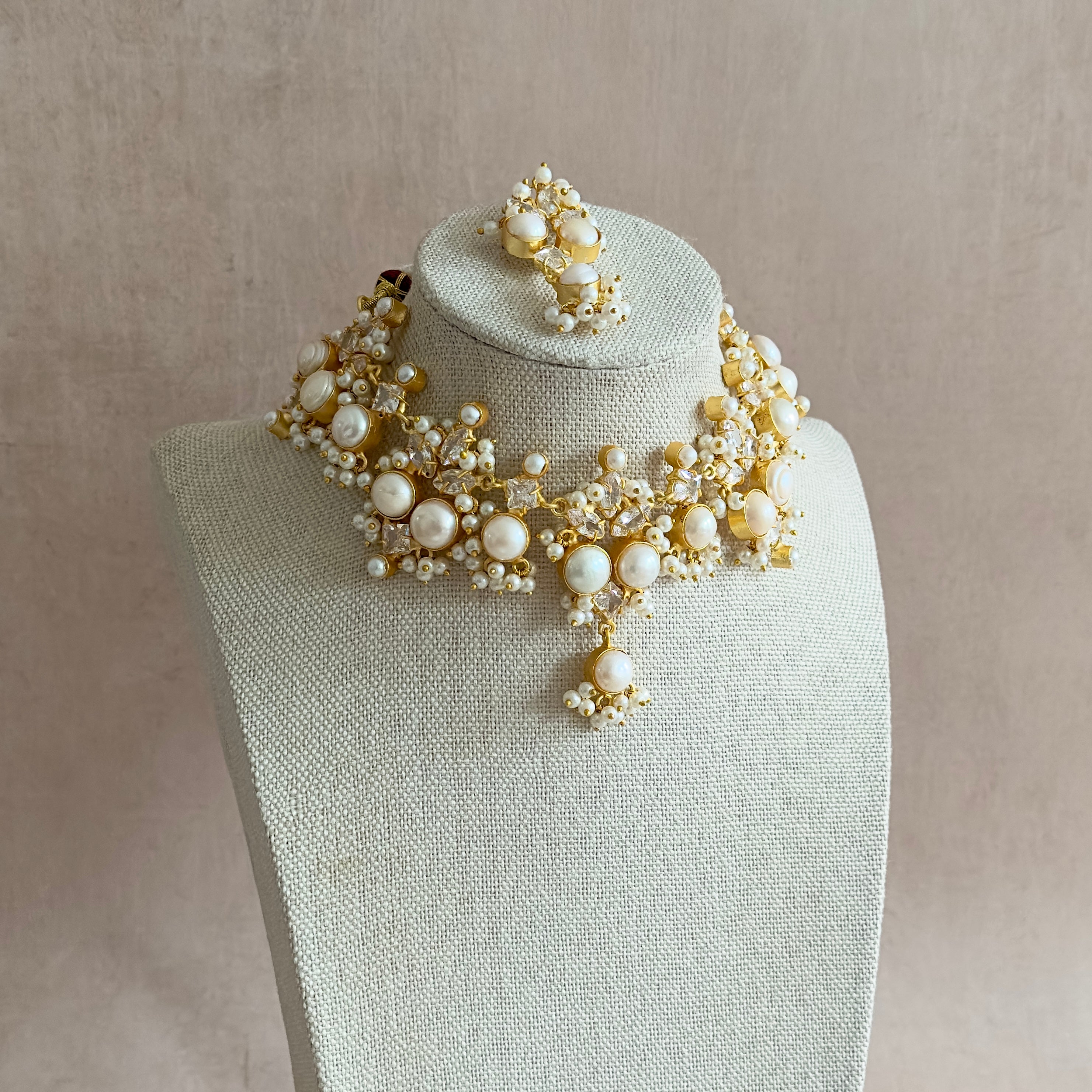 Ranya Pearl Crystal Pearl Necklace Set - Ahseya & Co