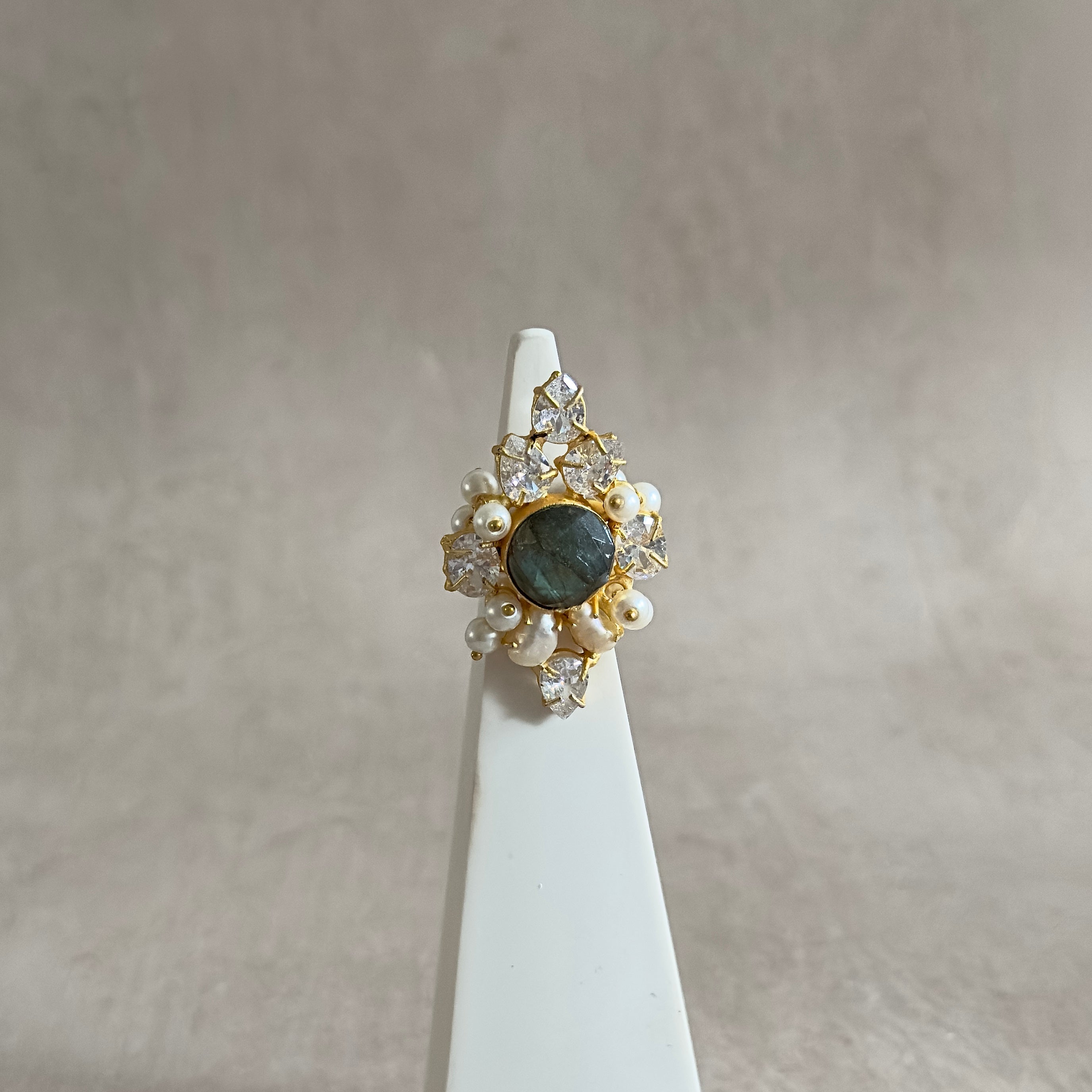 Daisy Crystal Ring - Ahseya & Co