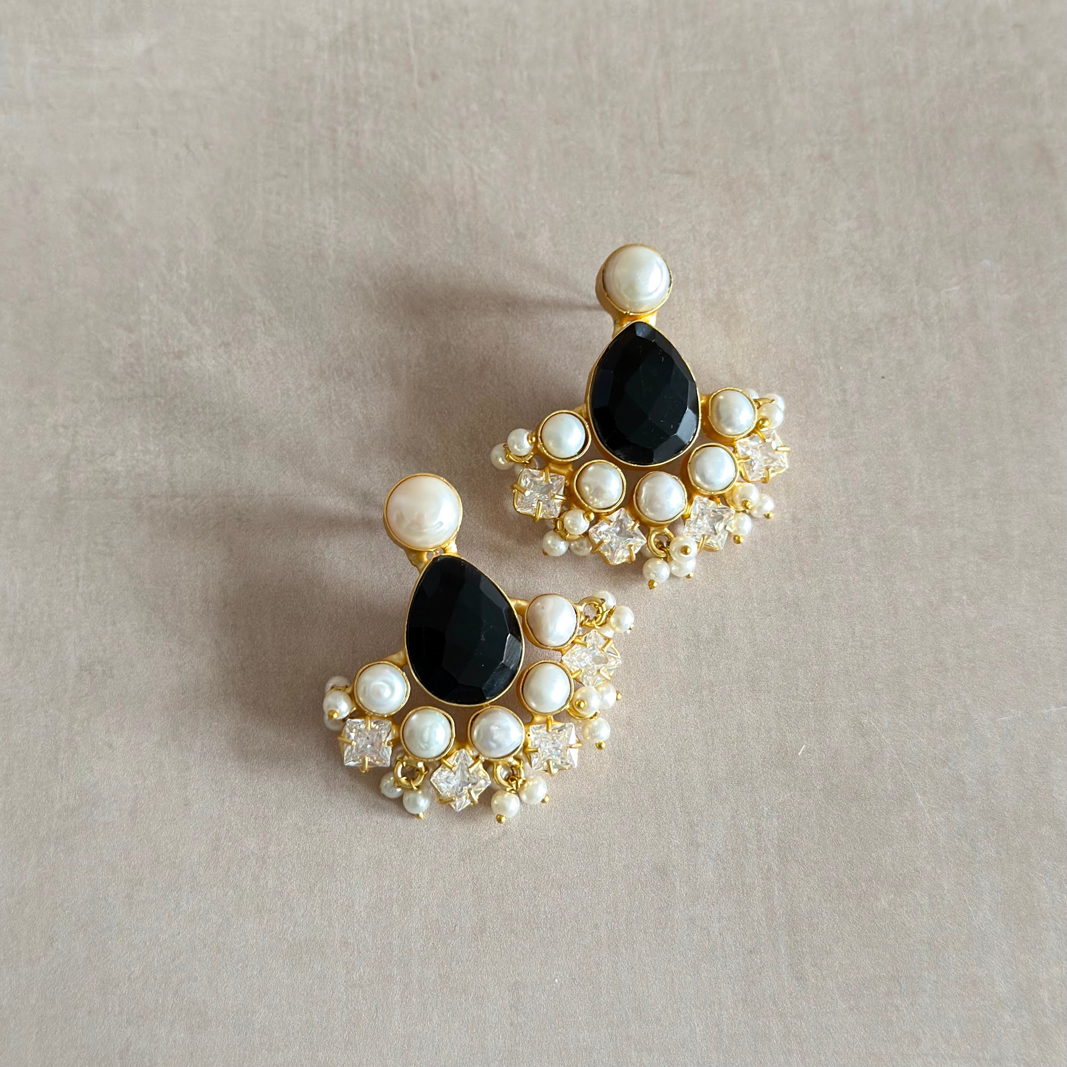 Aniq Black Pearl Stud Earrings - Ahseya & Co
