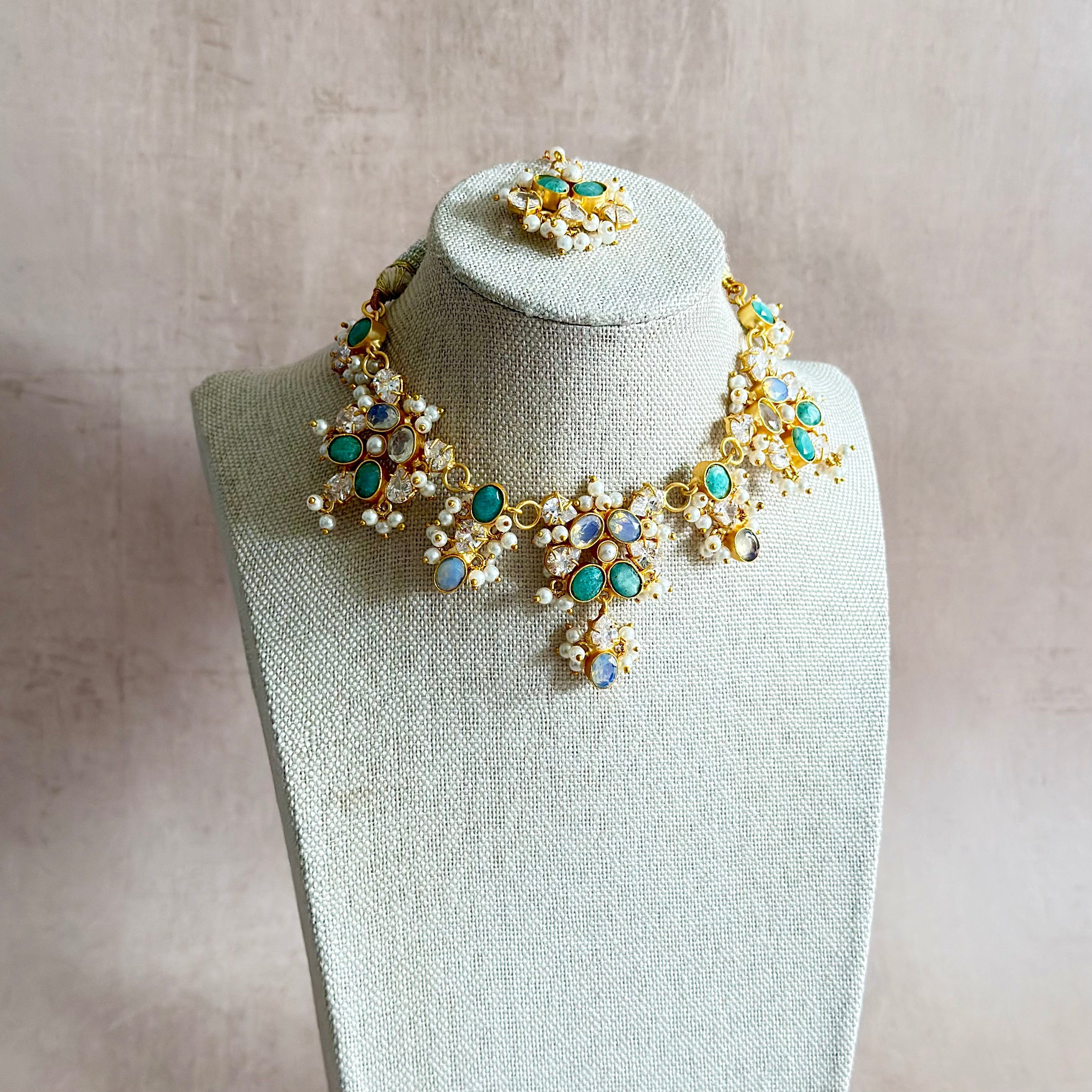 Munira Crystal  Necklace Set - Ahseya & Co