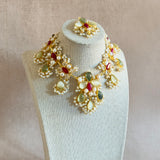 Avaya Olive Necklace Set