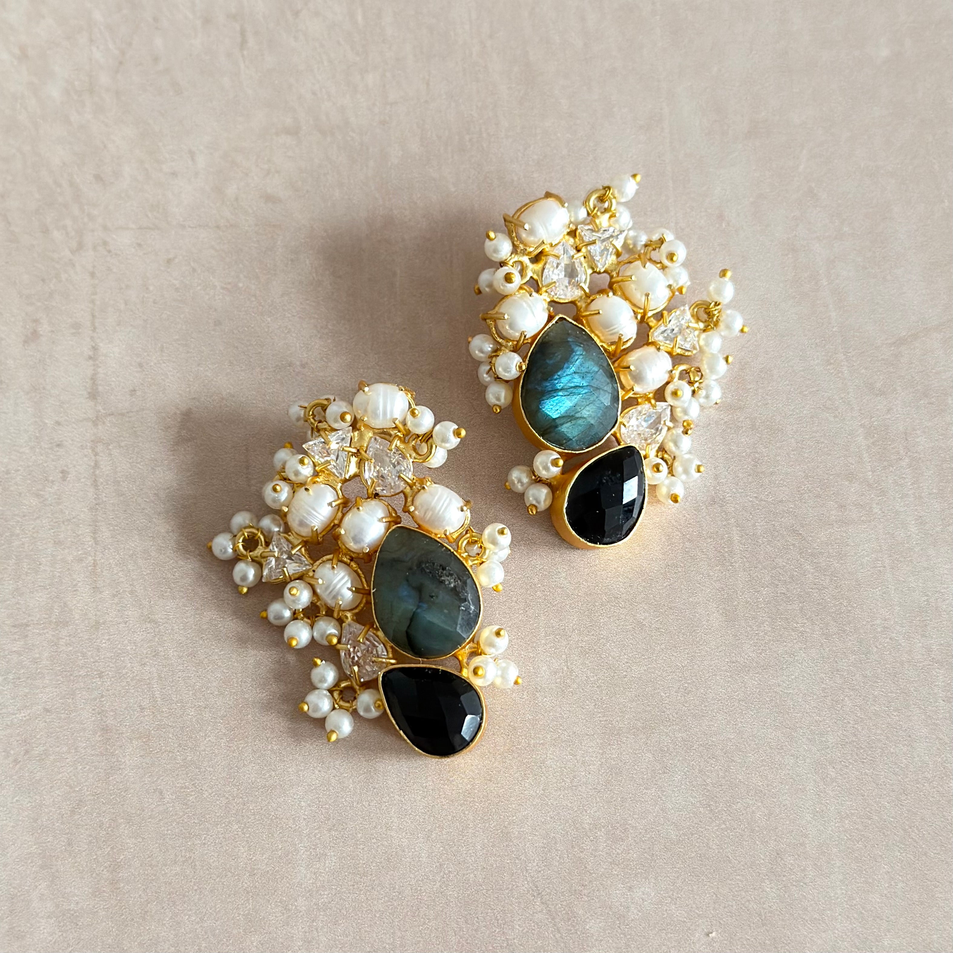 Shahira Crystal Stud Earrings - Ahseya & Co
