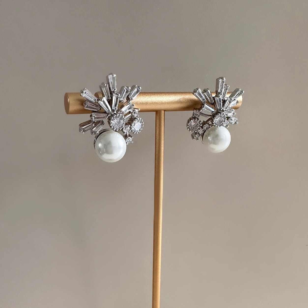 Silver Pearl Cluster Earrings - Ahseya & Co.
