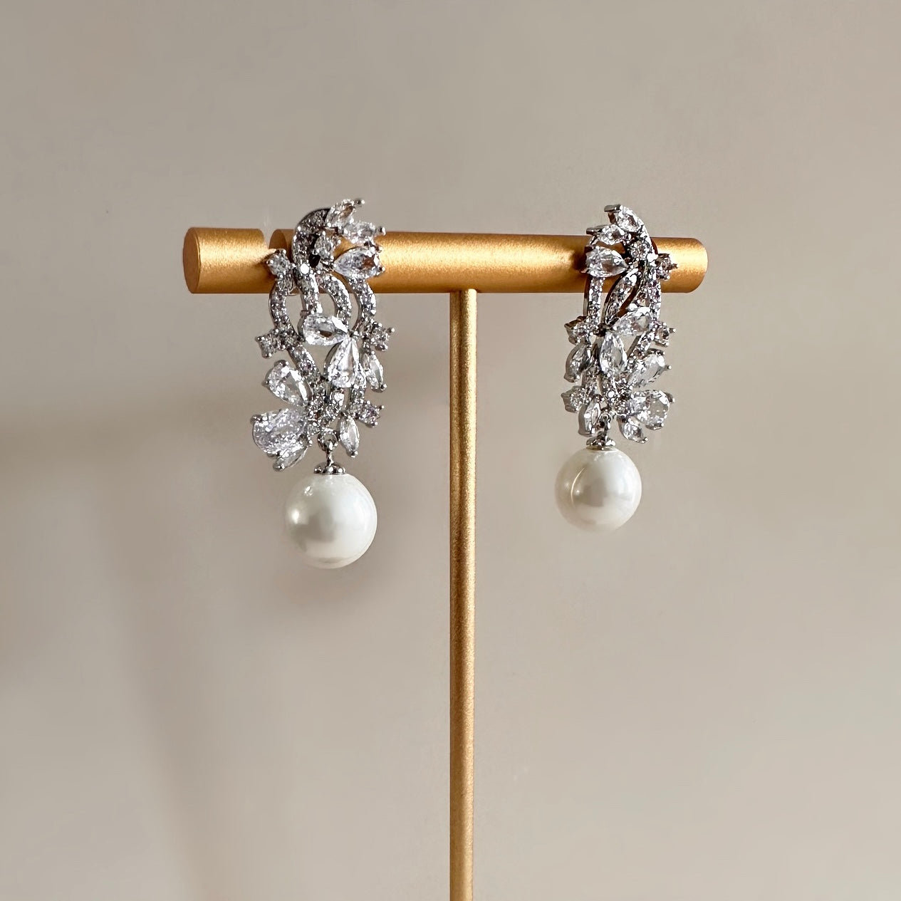 Kara Crystal Pearl Earrings - Ahseya & Co.