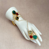 Areej Green Hand Hasrness